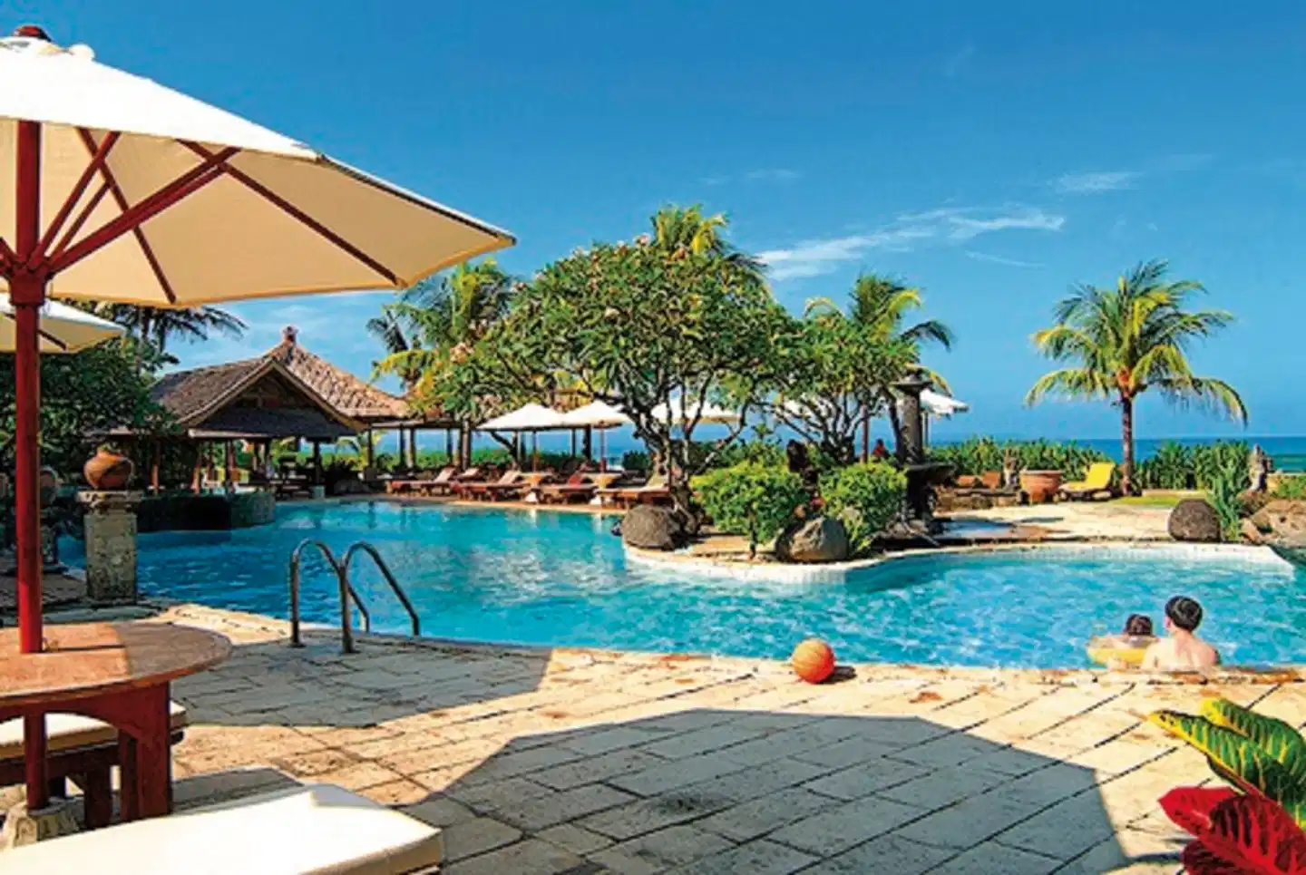Grand Balisani Suites Pool