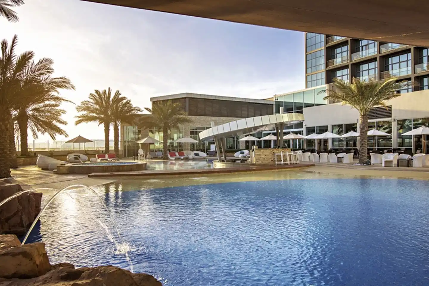 Yas Island Rotana Aussenansicht