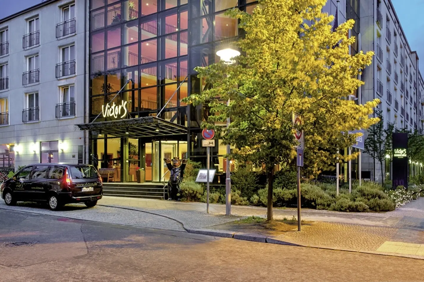 Victor's Residenz-Hotel Berlin EXTERIOR