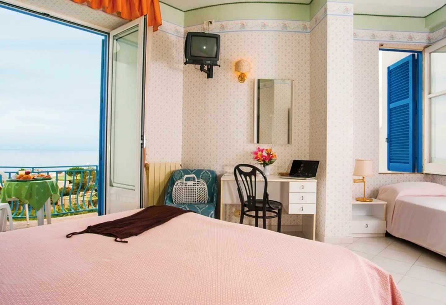 Loreley ROOM_EXAMPLE