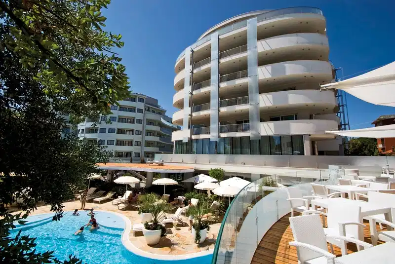 Premier & Suites – Hotelfoto