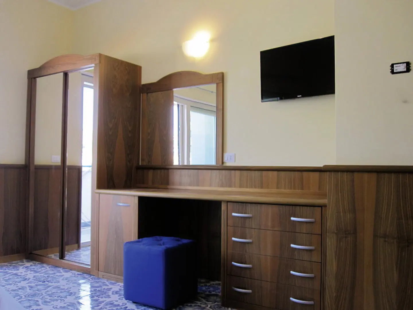 Panoramic ROOM_EXAMPLE