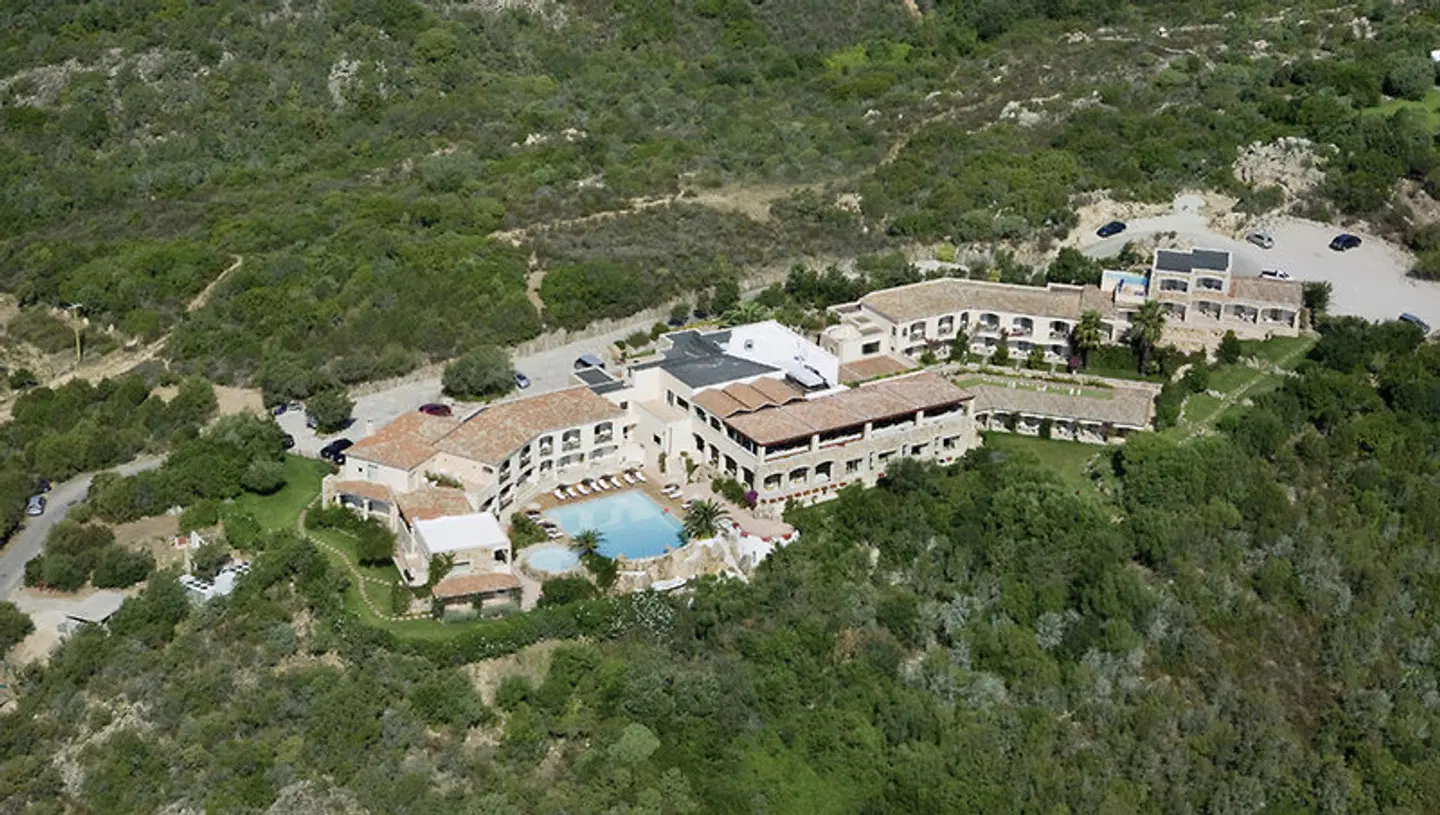 Petra Bianca EXTERIOR