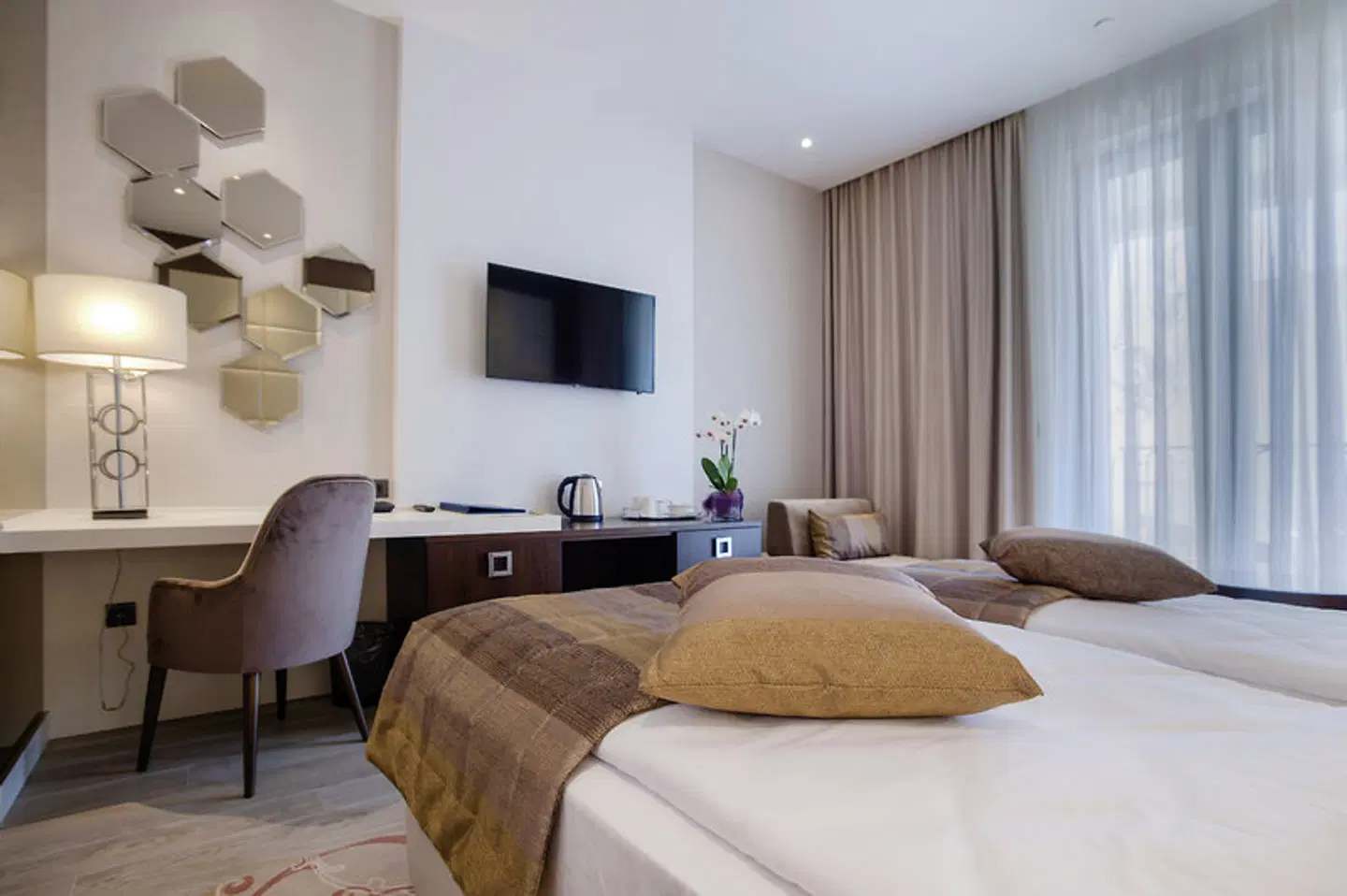 Riva ROOM_EXAMPLE