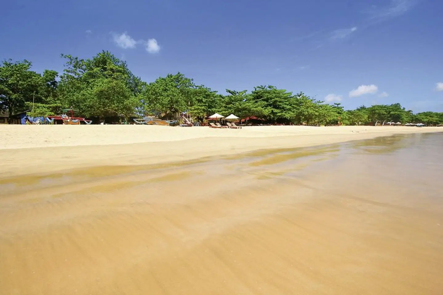 Keraton Jimbaran Beach Resort Strand