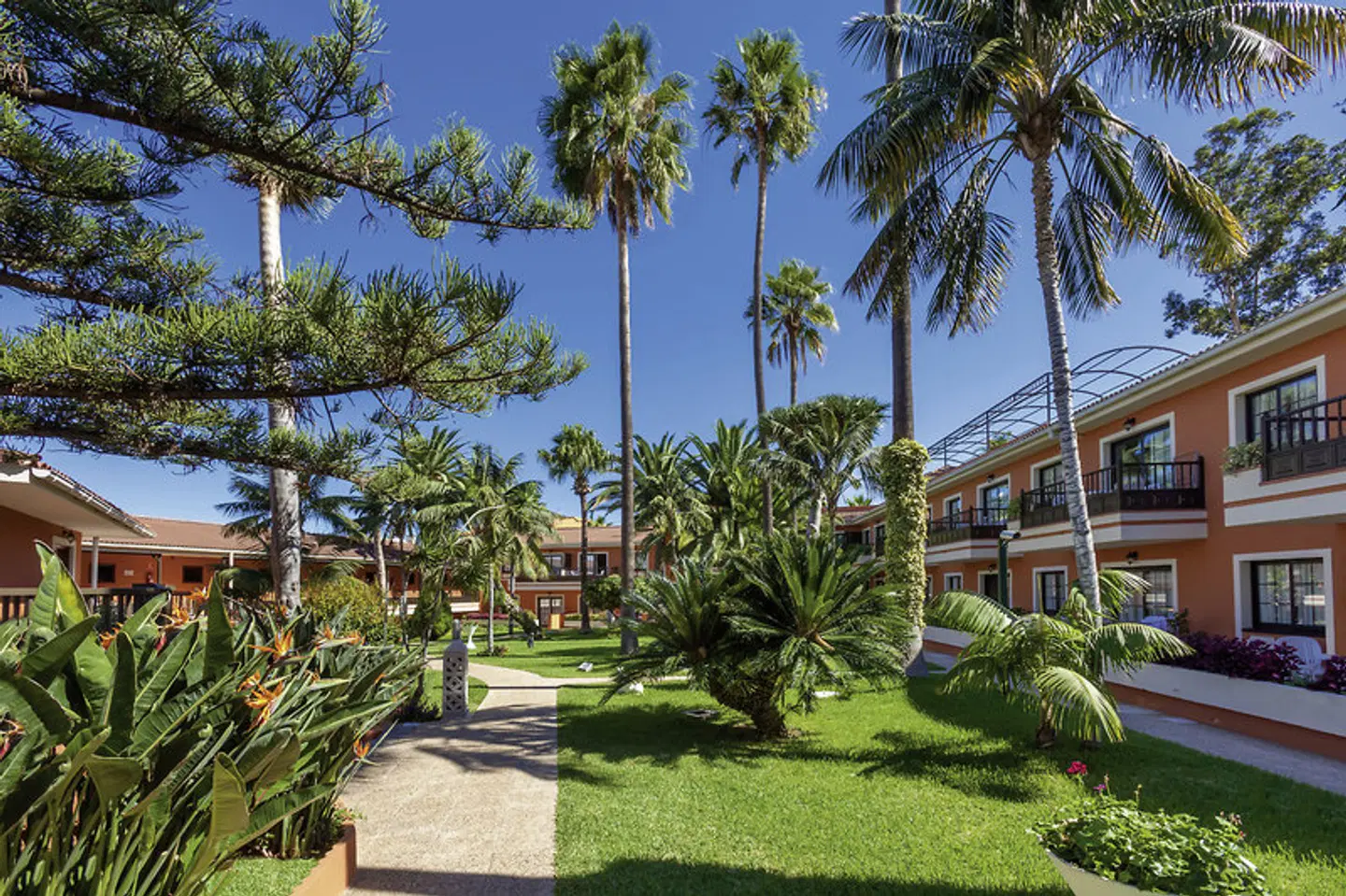 Ambassador Apartamentos Garten
