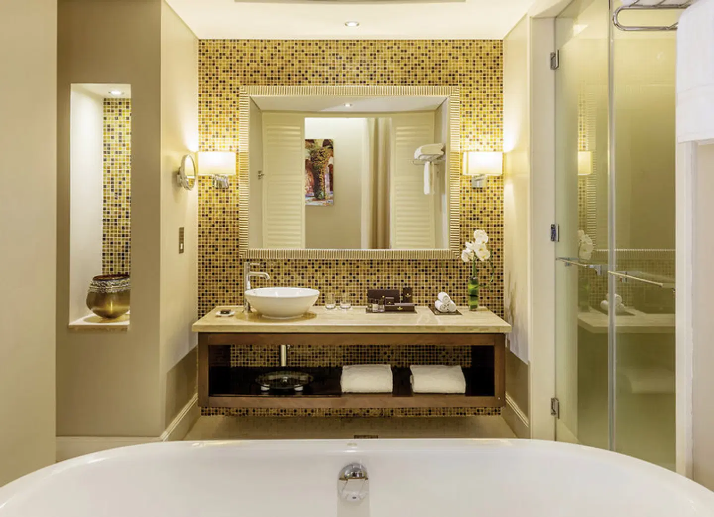 The Tower Plaza Dubai Badezimmer