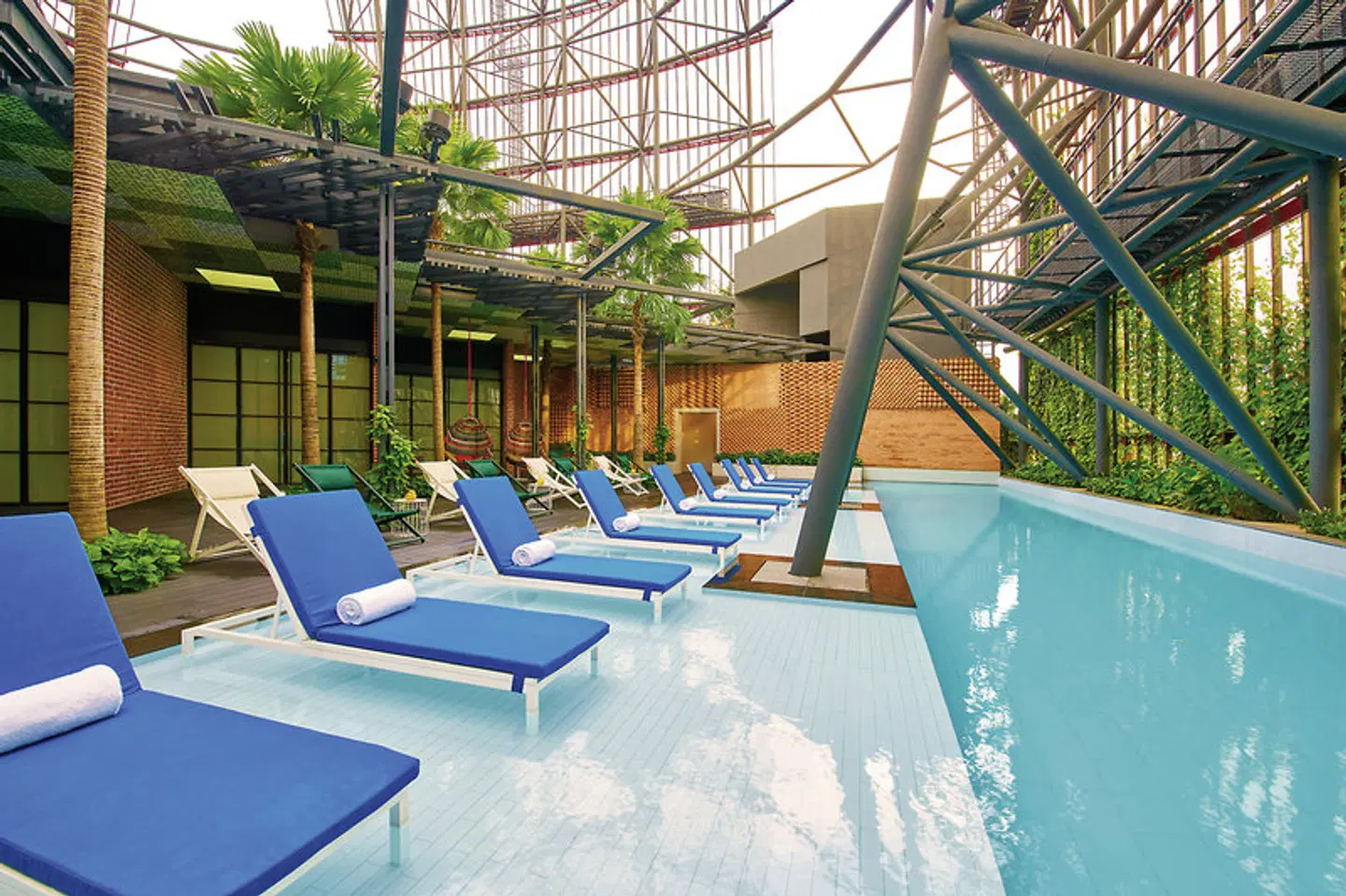Oasia Hotel Downtown Hallenbad