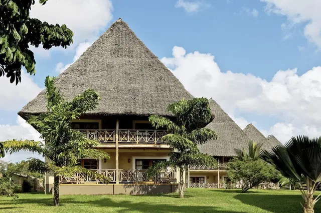 Neptune Palm Beach Resort EXTERIOR