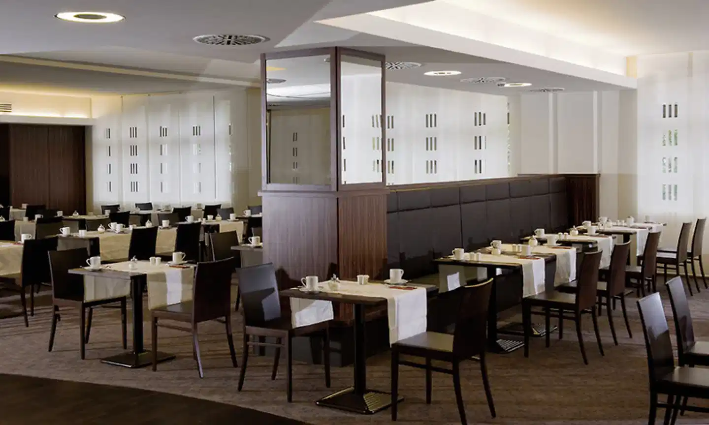 AZIMUT Hotel Cologne Restaurant