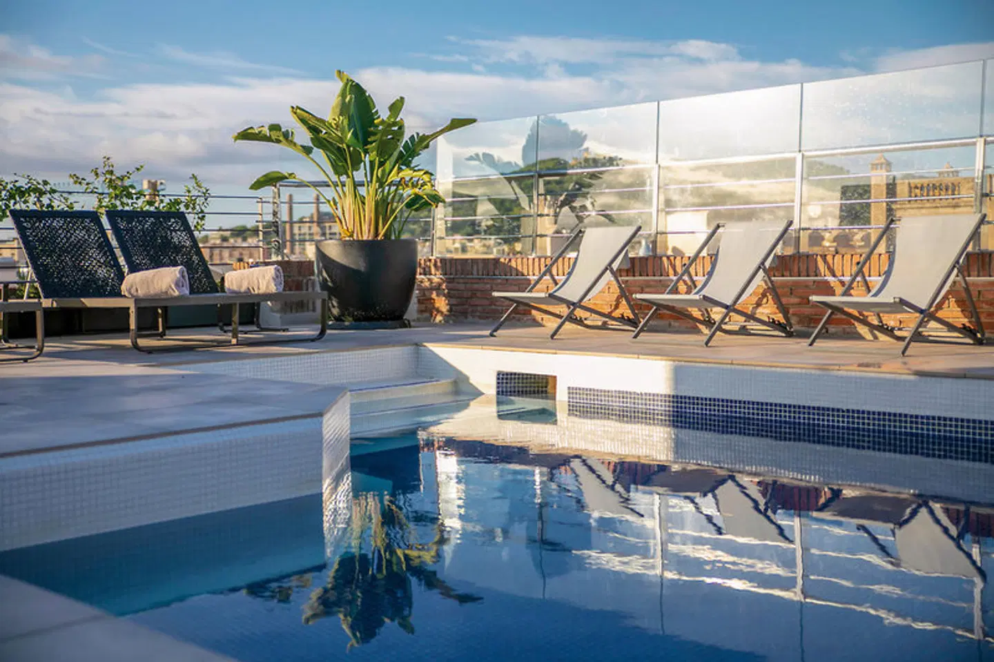 Hotel Silken Ramblas Barcelona OUTDOOR_POOL