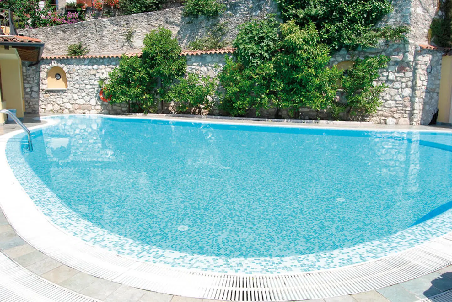All' Azzurro OUTDOOR_POOL