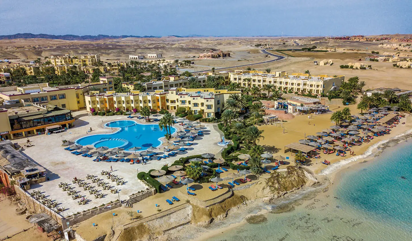 Blue Reef Resort EXTERIOR