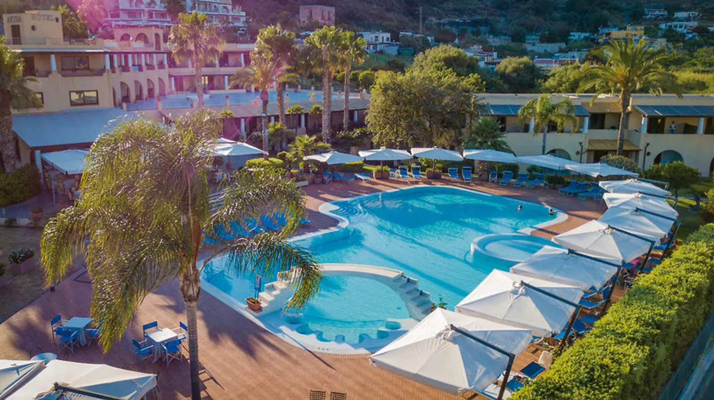 Aktea OUTDOOR_POOL