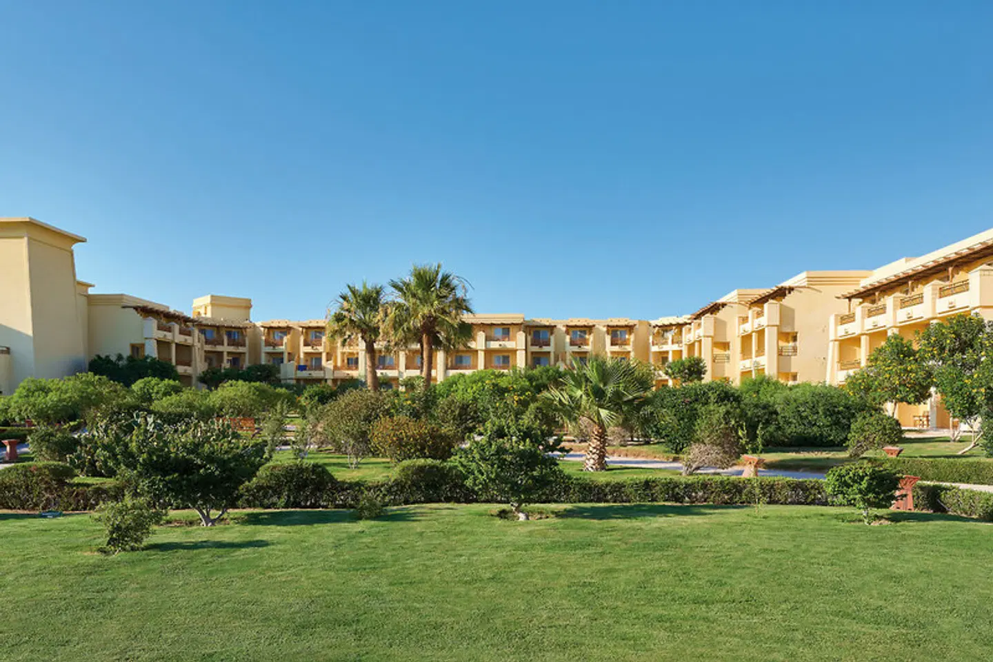 Sheraton Soma Bay Resort EXTERIOR