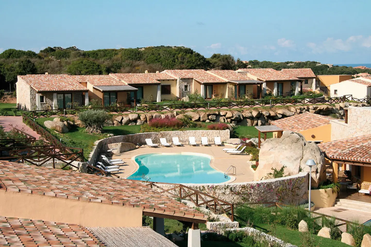 Punta Falcone Resort OUTDOOR_POOL