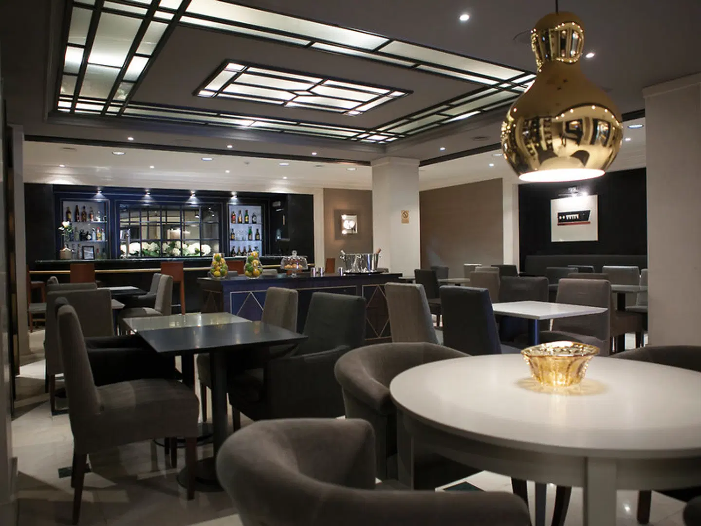 Hotel Balmoral Bar