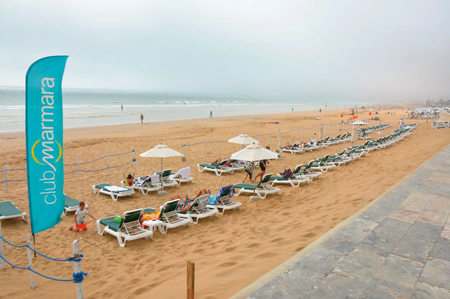Valeria Jardins d'Agadir Strand