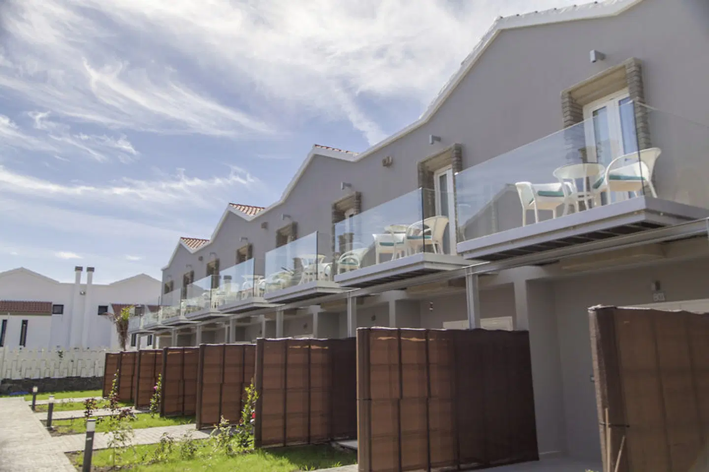 LIVVO Los Calderones EXTERIOR