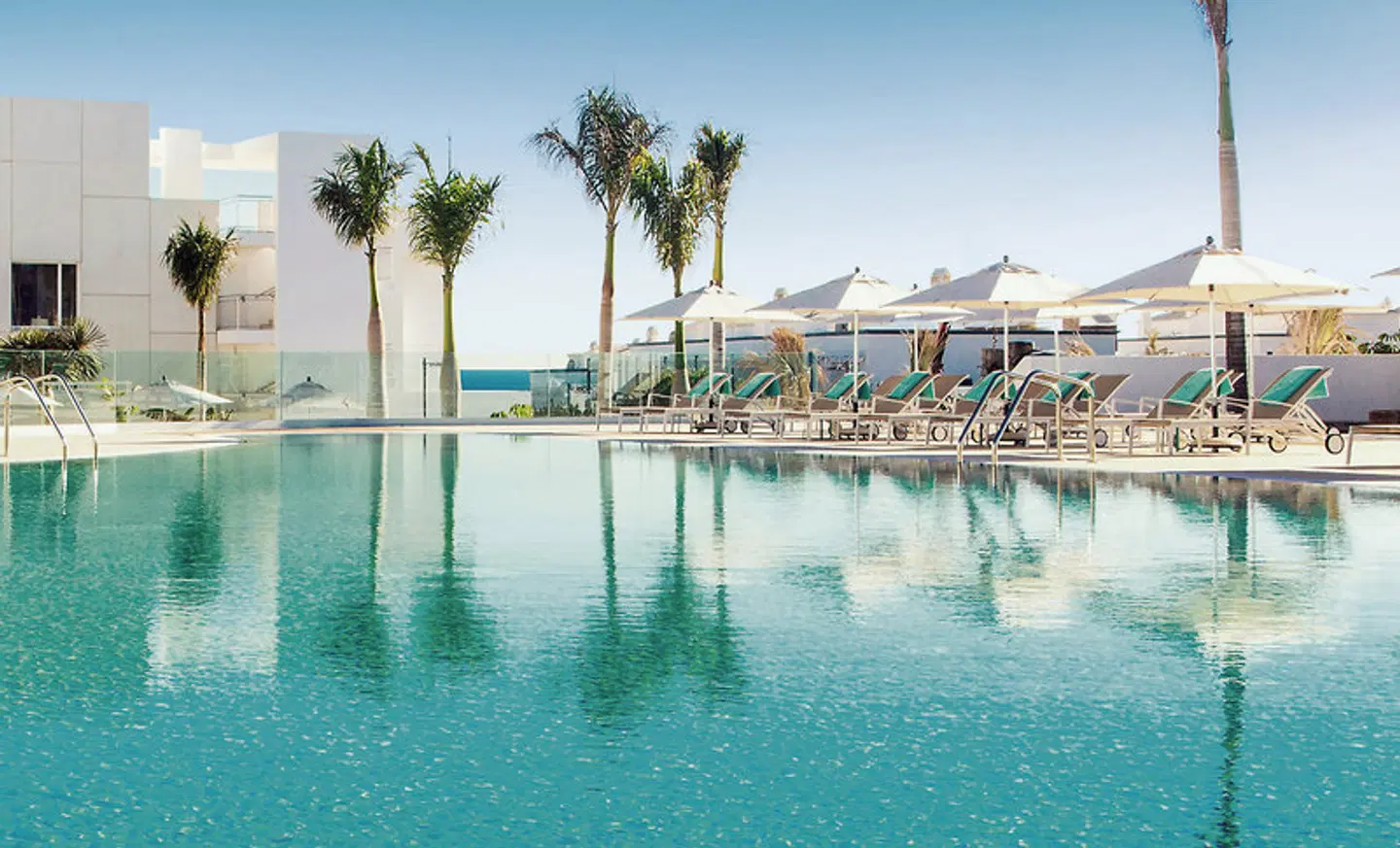 Lava Beach OUTDOOR_POOL