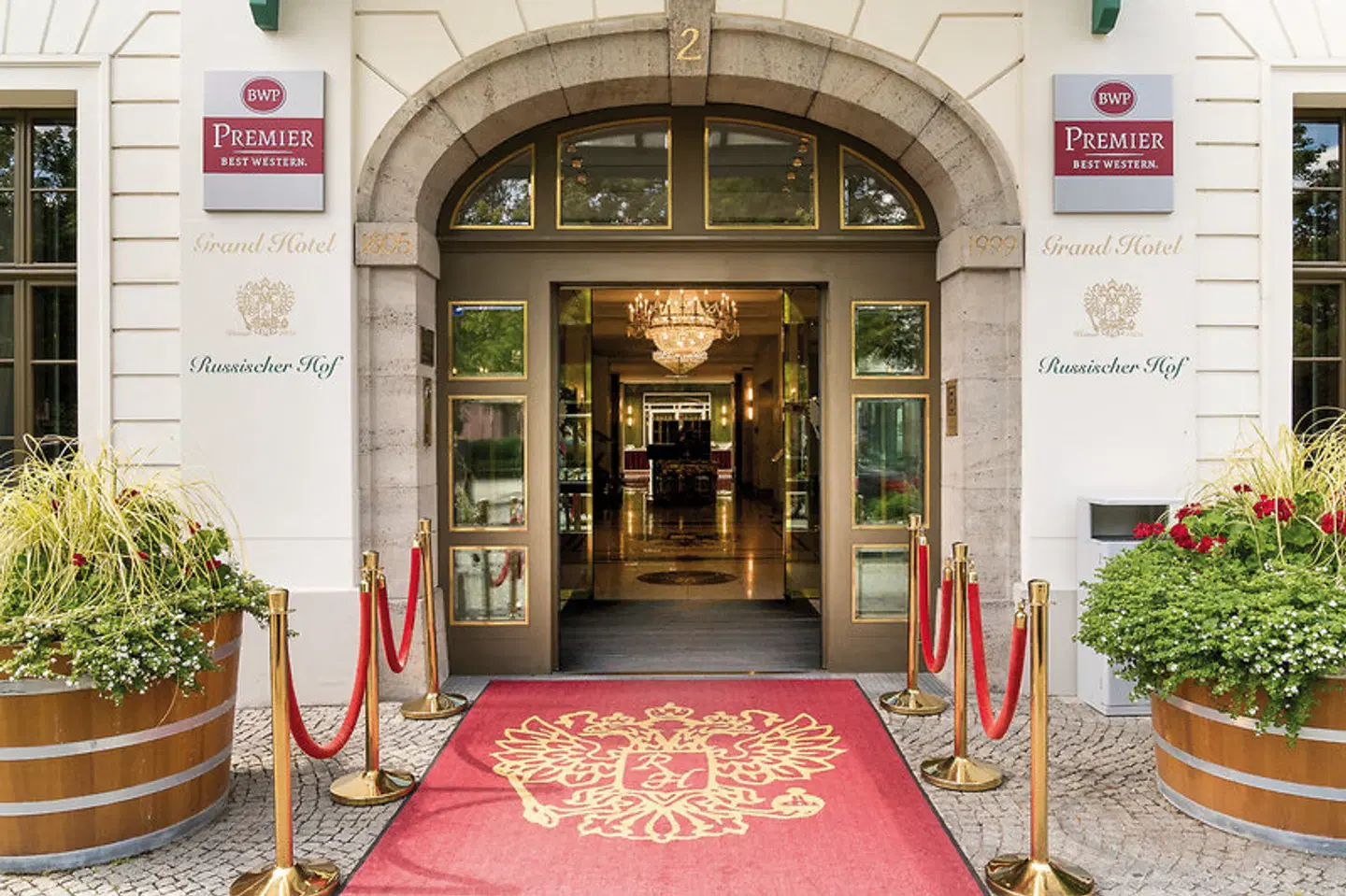 Best Western Premier Grand Hotel Russischer Hof EXTERIOR