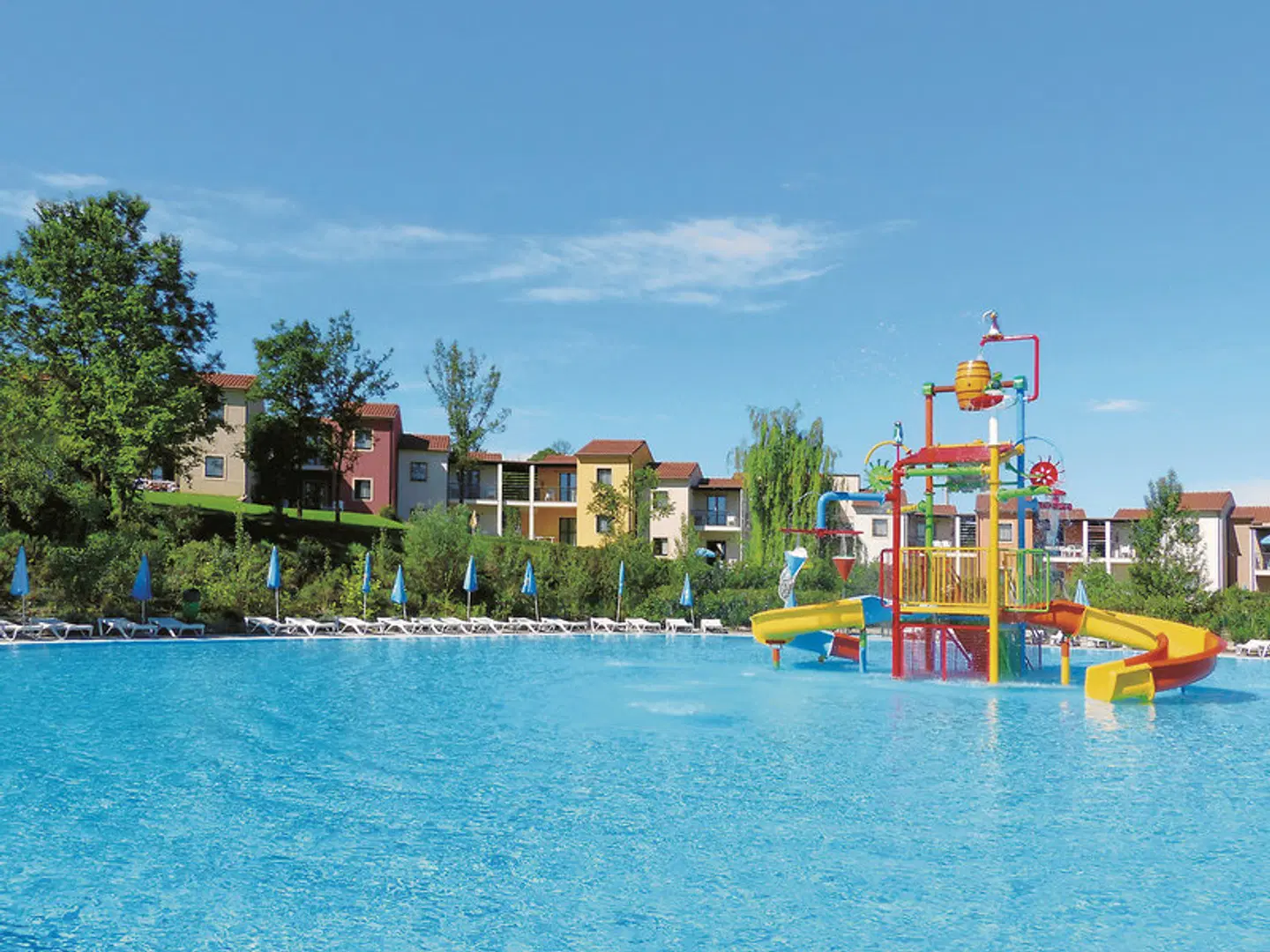 Belvedere Village OUTDOOR_POOL
