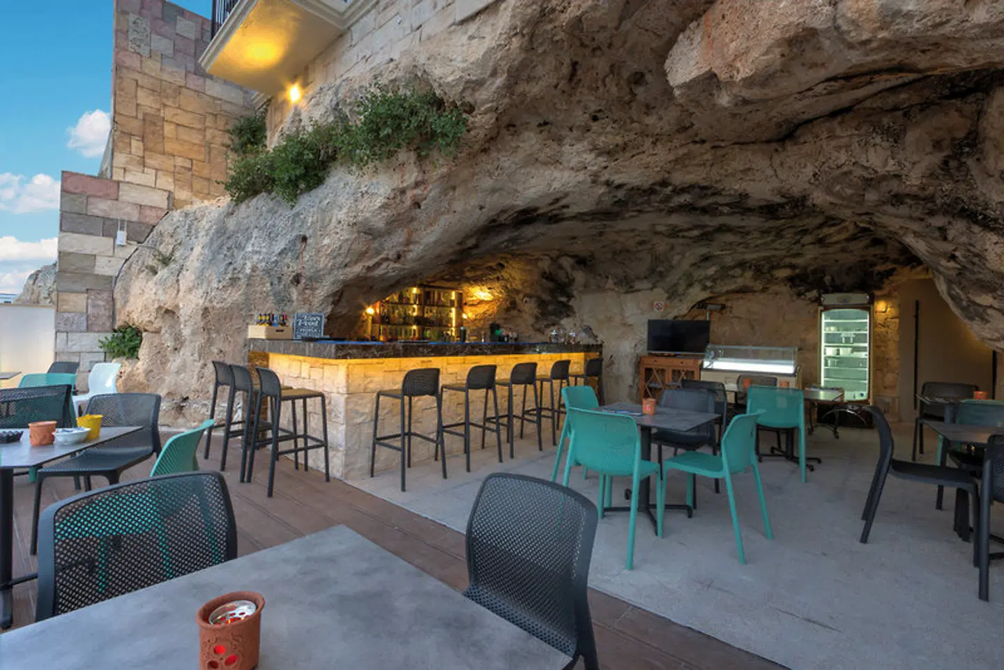 Pergola Hotel & Spa Bar