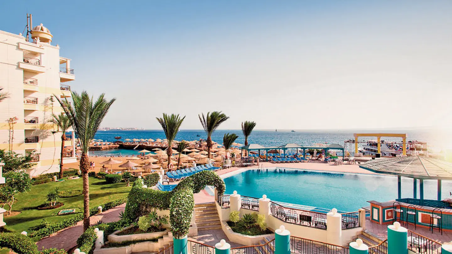 SUNRISE Holidays Resort OUTDOOR_POOL