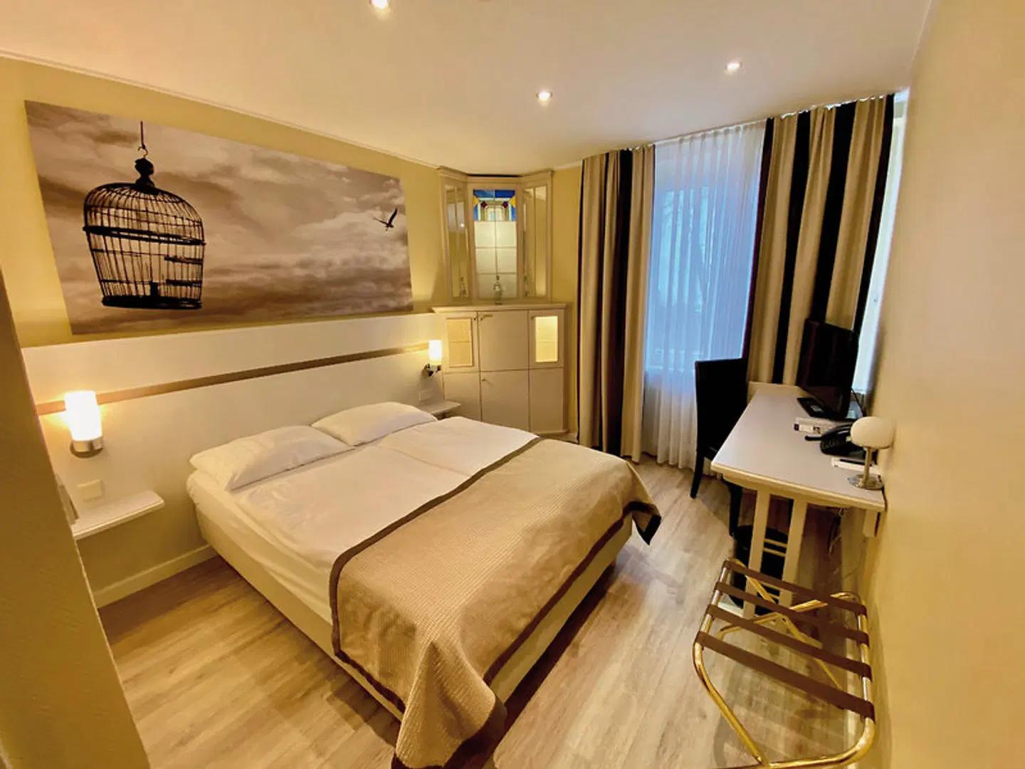 Park Hotel Hamburg Arena ROOM_EXAMPLE