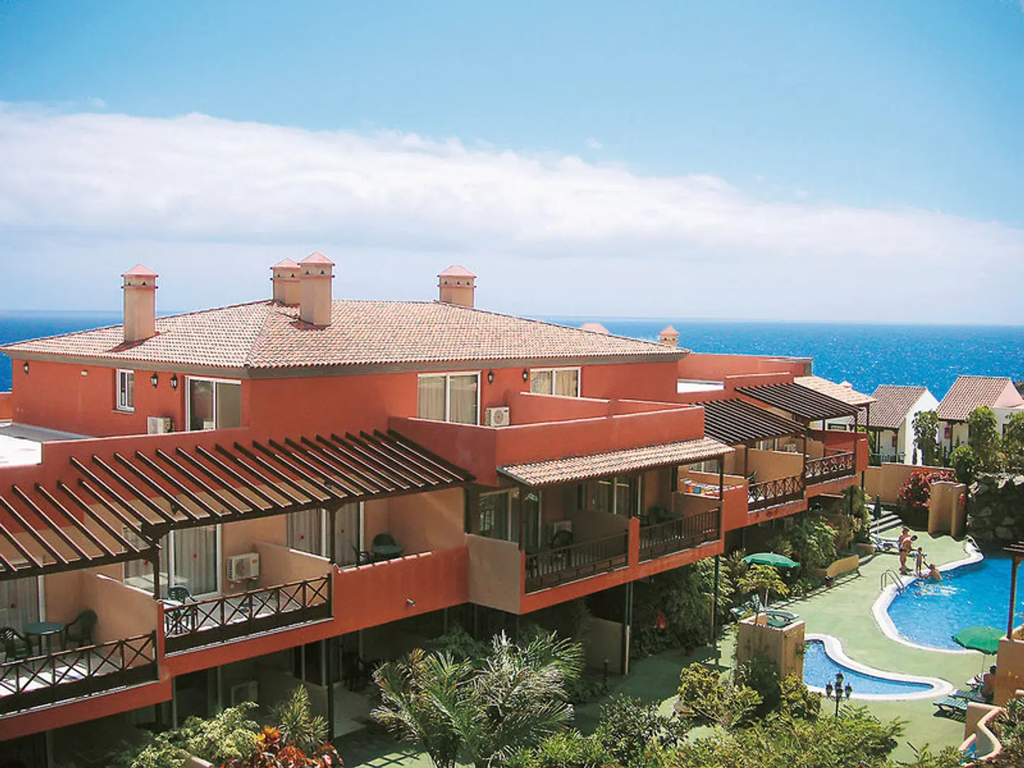 El Cerrito EXTERIOR