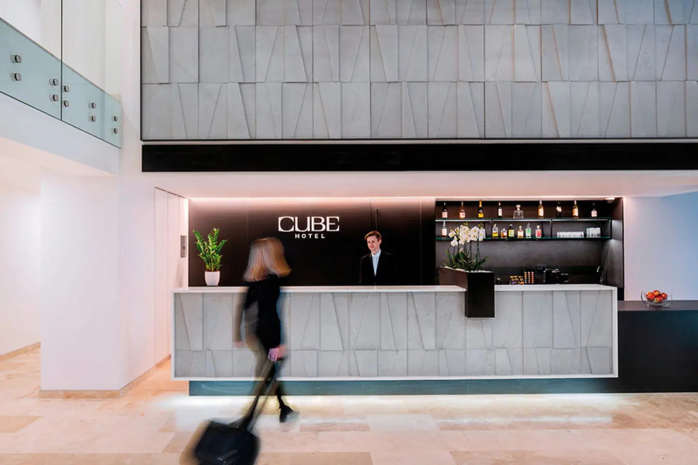 CUBE Hotel LOUNGE_LOBBY