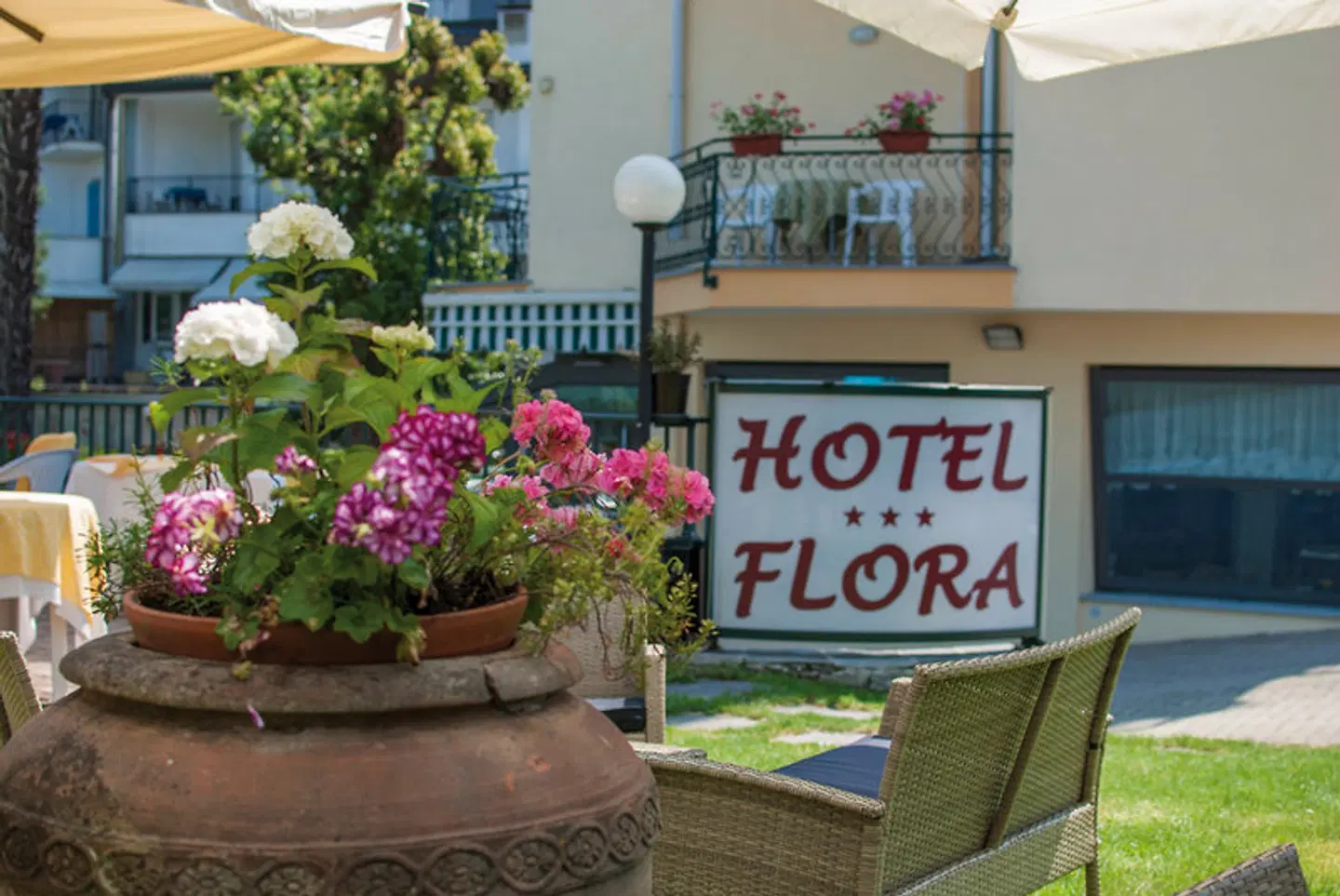 Flora LOUNGE_LOBBY