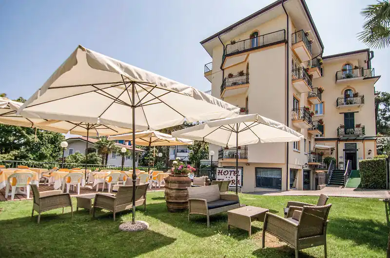 Flora – Hotelfoto