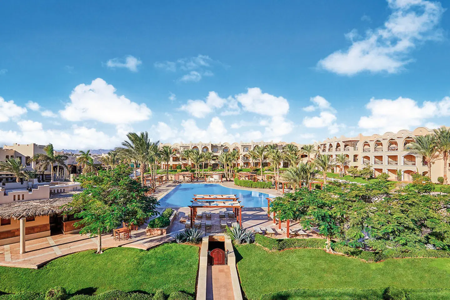 JAZ Makadi Star & Spa EXTERIOR
