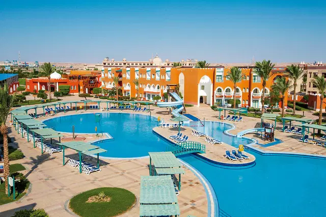 SUNRISE Garden Beach Resort OUTDOOR_POOL