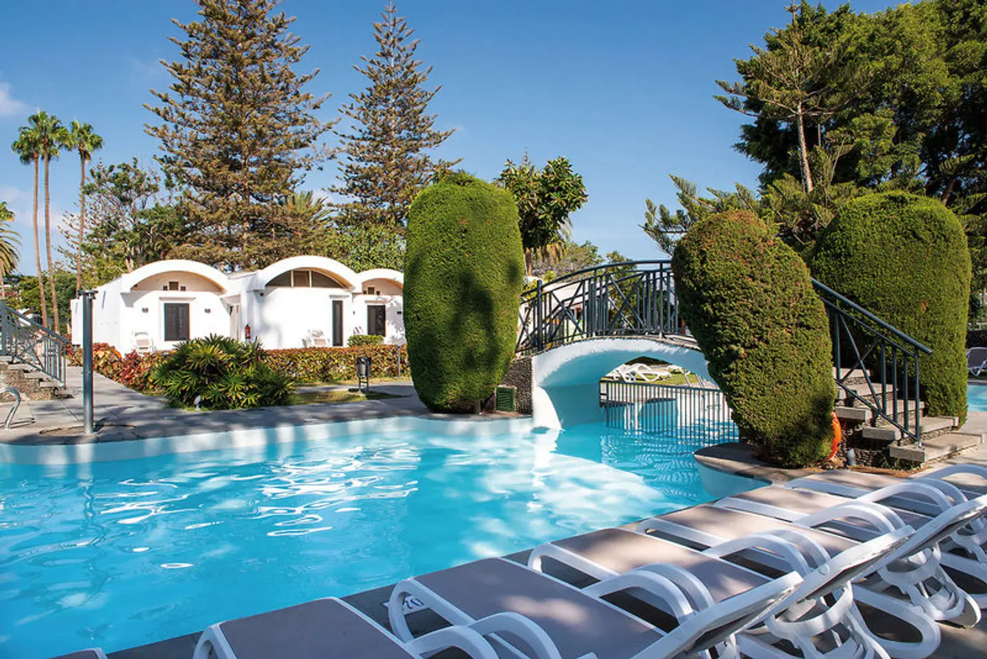 Cordial Biarritz OUTDOOR_POOL
