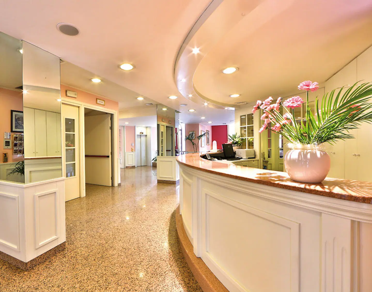 Europa Skypool & Panorama LOUNGE_LOBBY