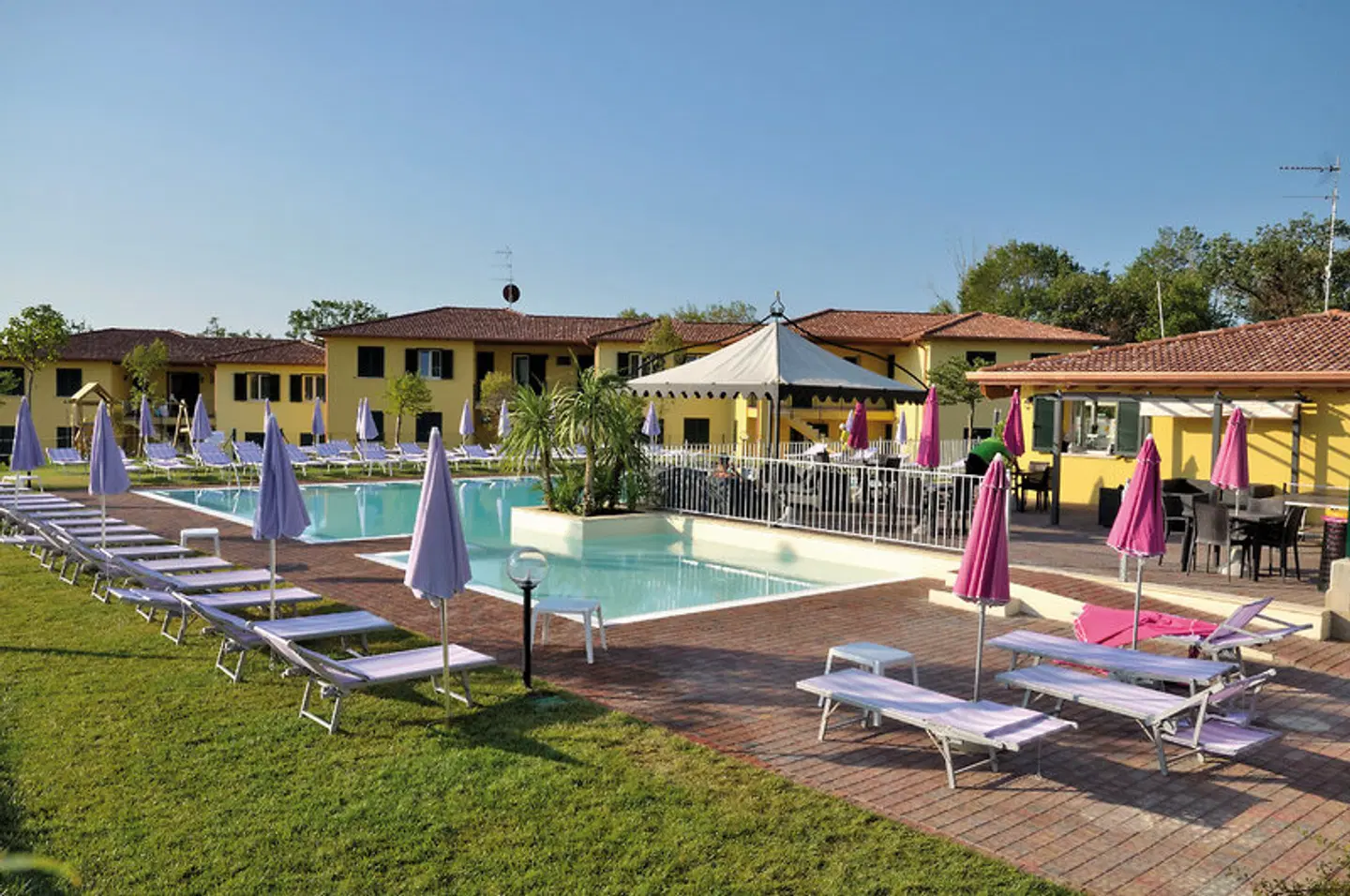 Residence Karina OUTDOOR_POOL