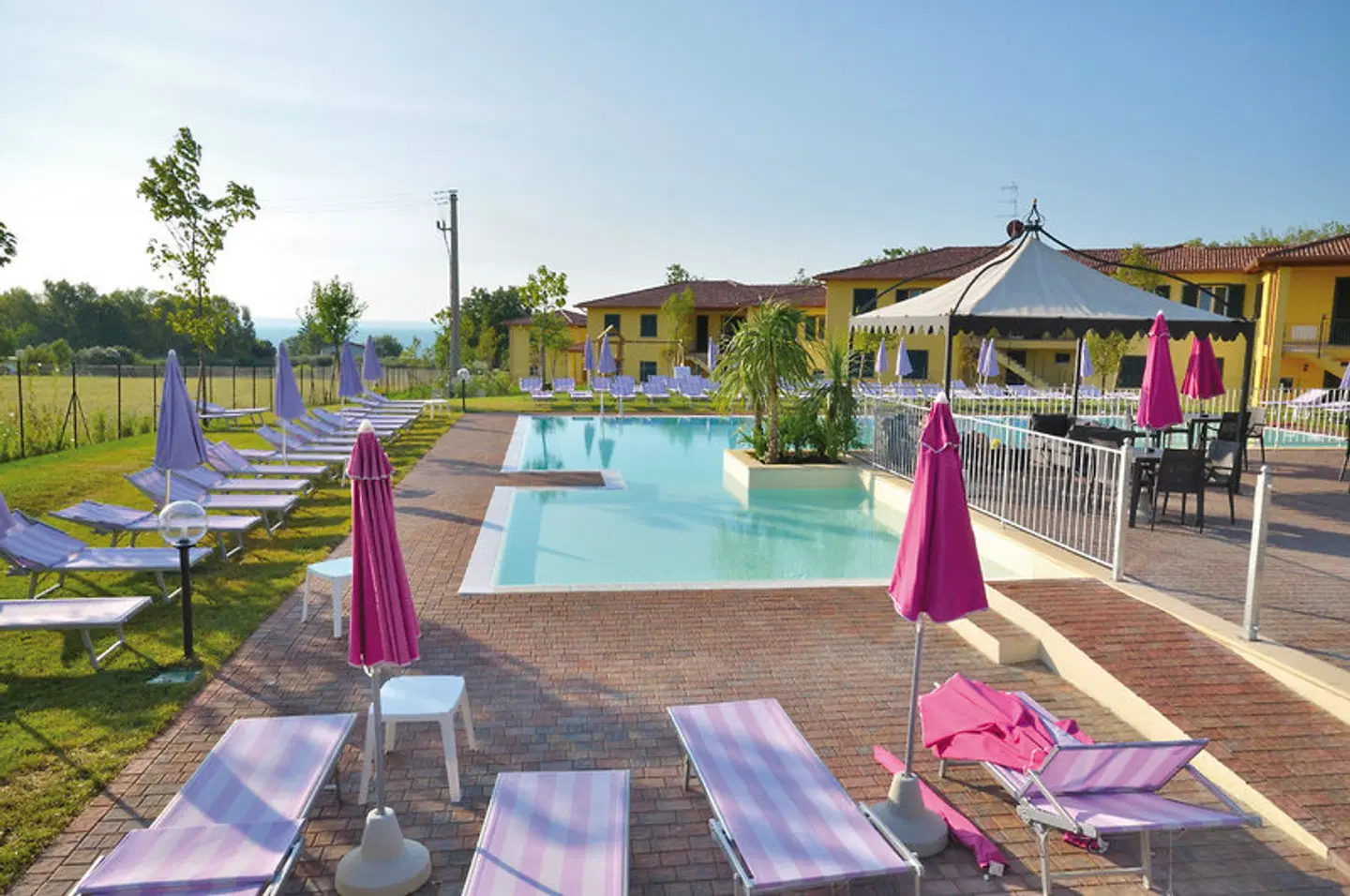 Residence Karina OUTDOOR_POOL