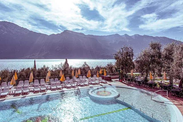 Ilma OUTDOOR_POOL