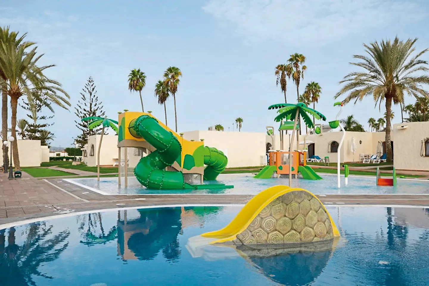 HD Parque Cristóbal Gran Canaria OUTDOOR_POOL