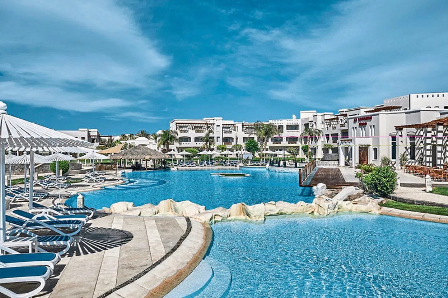 JAZ Casa Del Mar Resort OUTDOOR_POOL