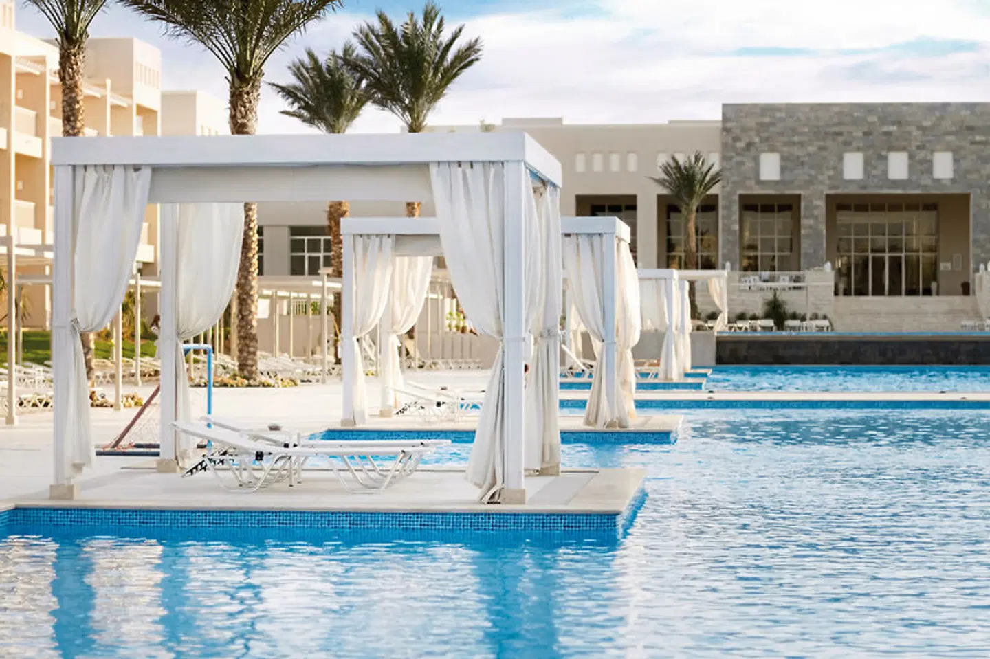 JAZ Aquaviva OUTDOOR_POOL