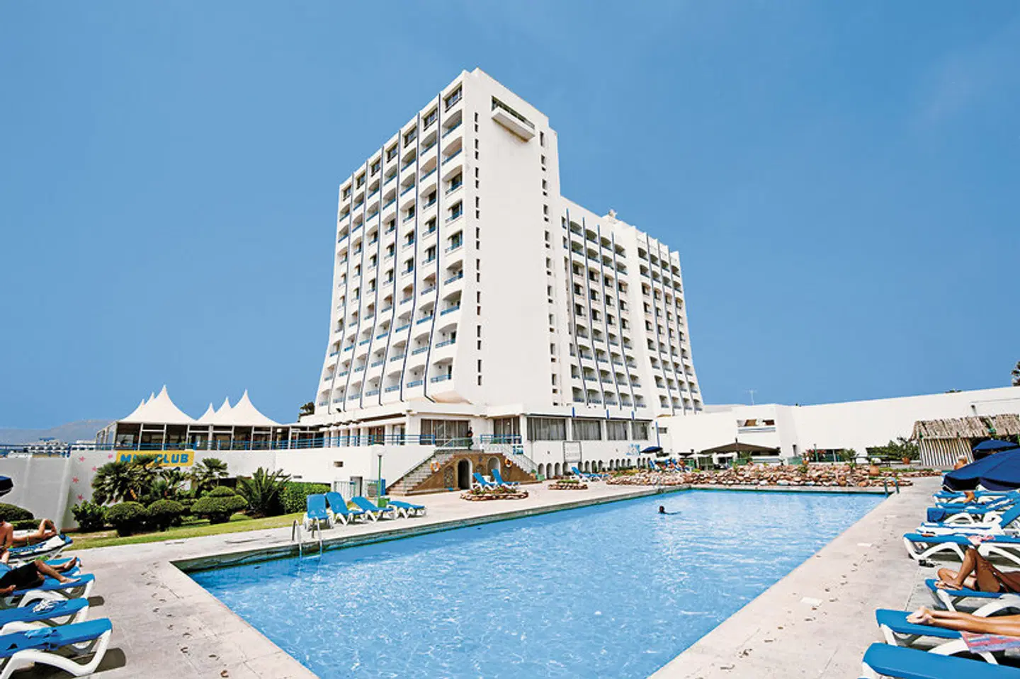 Anezi Tower Hotel & Apartments EXTERIOR