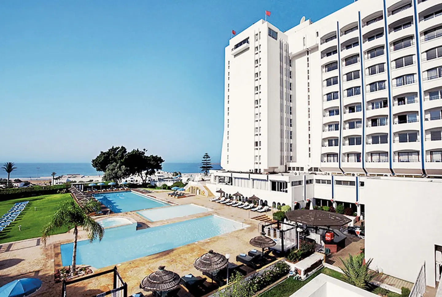 Anezi Tower Hotel & Apartments OUTDOOR_POOL