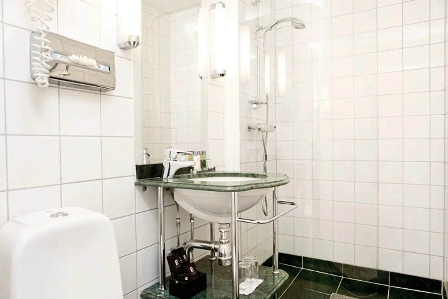 Elite Palace Hotel Badezimmer