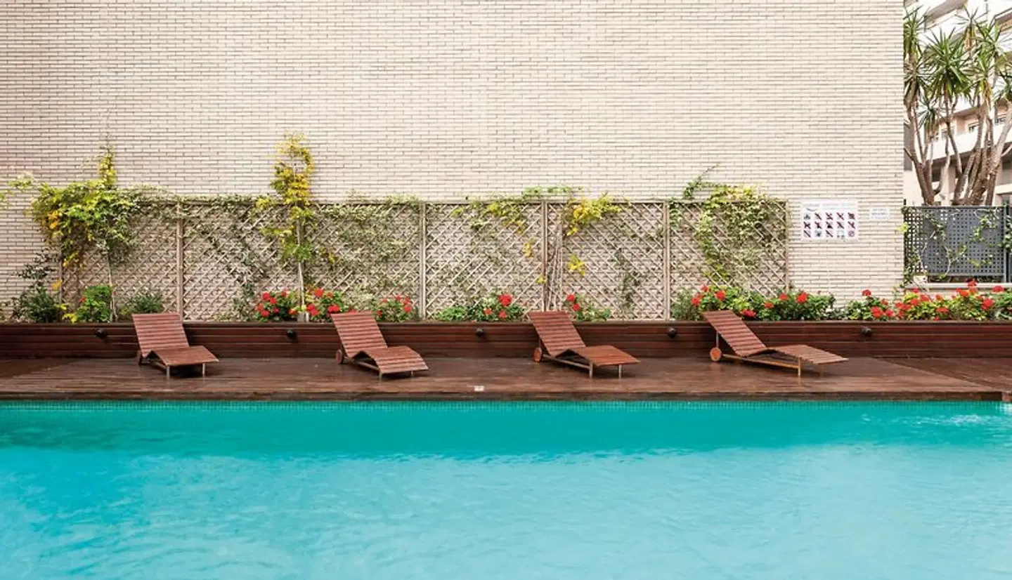 Hotel Ilunion Valencia 3 OUTDOOR_POOL