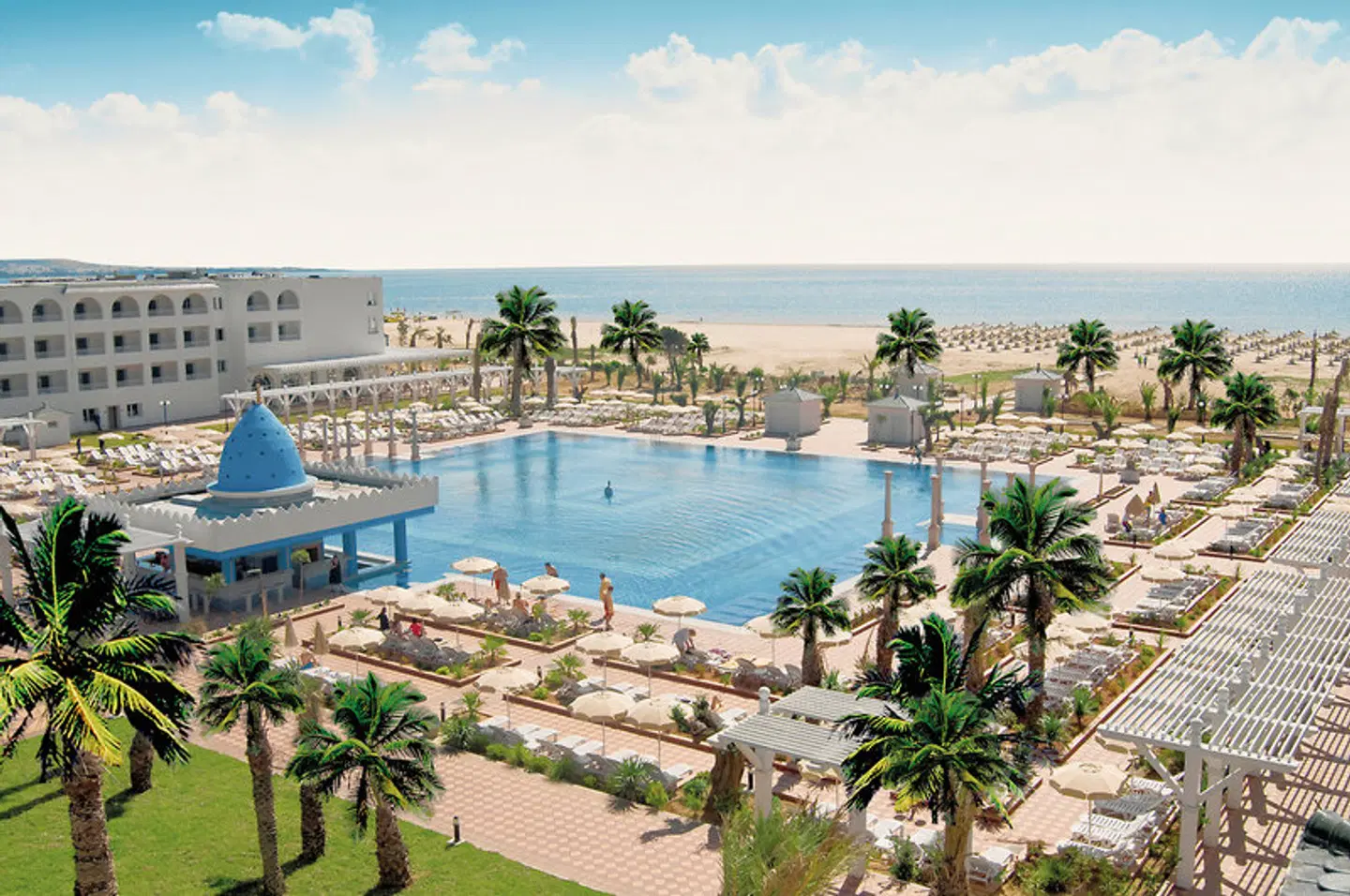 Occidental Marco Polo OUTDOOR_POOL