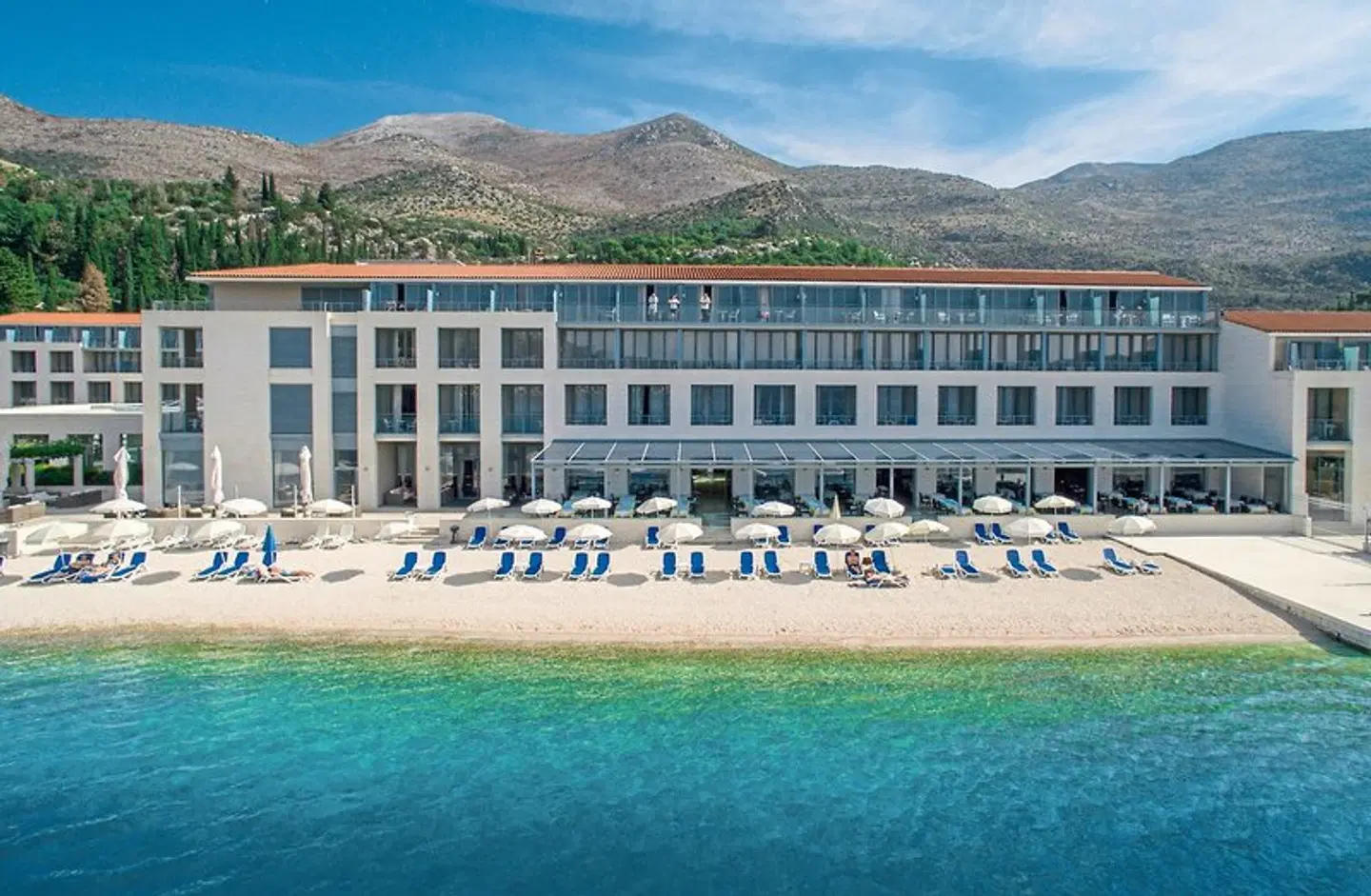 Admiral Grand EXTERIOR