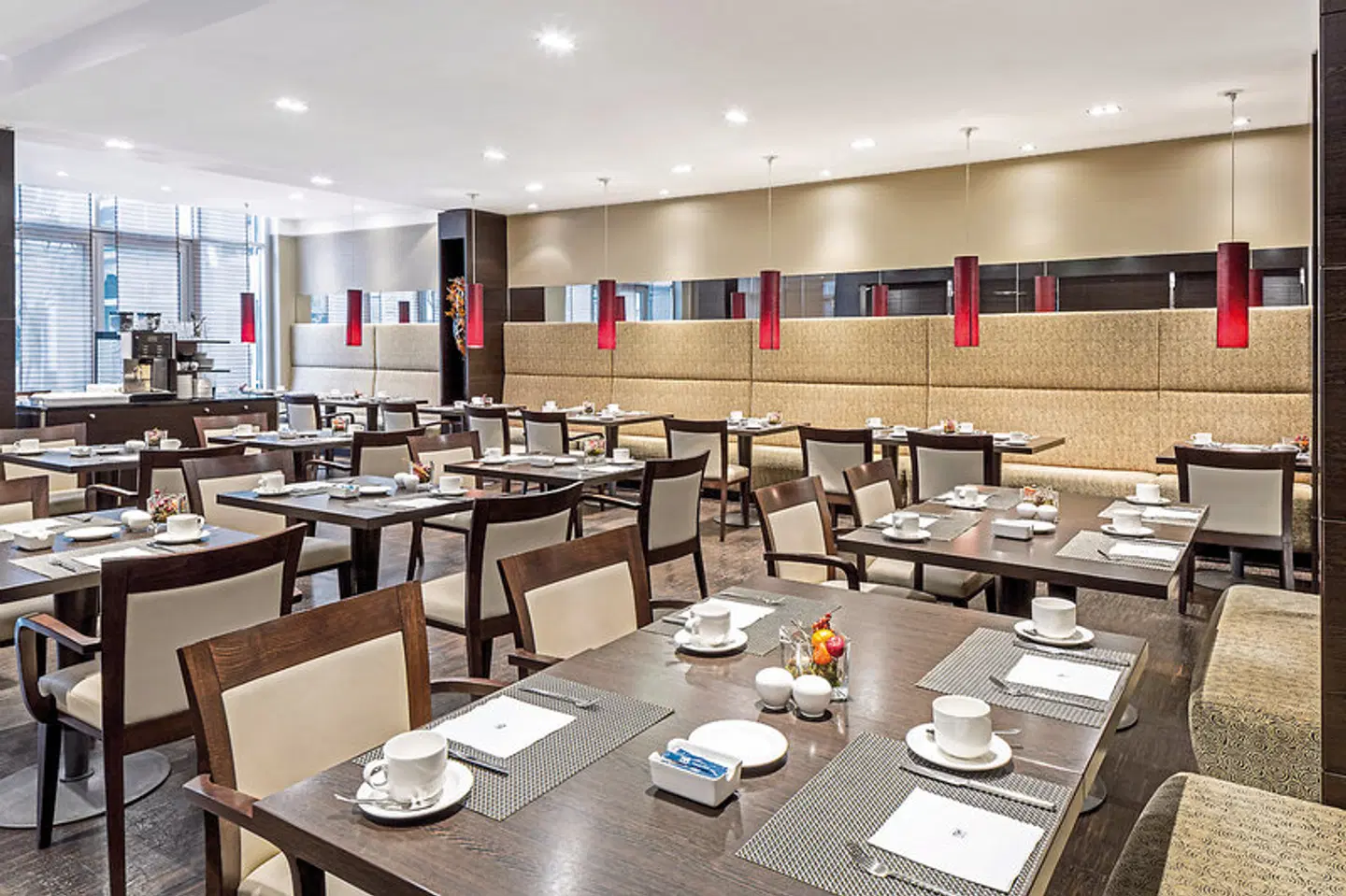 NH Danube City Restaurant
